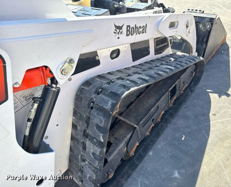 image for item MV9266 2019 Bobcat MT85 compact utility loader