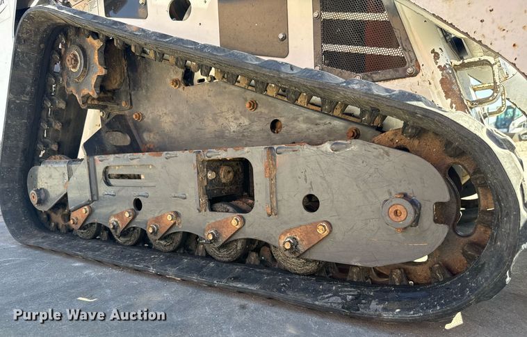 image for item MV9266 2019 Bobcat MT85 compact utility loader