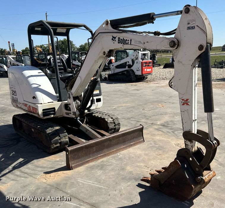 image for item MV9267 2008 Bobcat  329G mini excavator