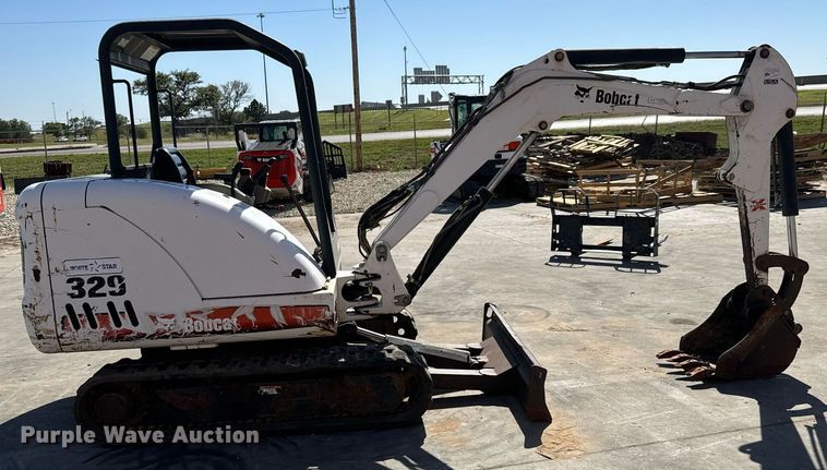 image for item MV9267 2008 Bobcat  329G mini excavator