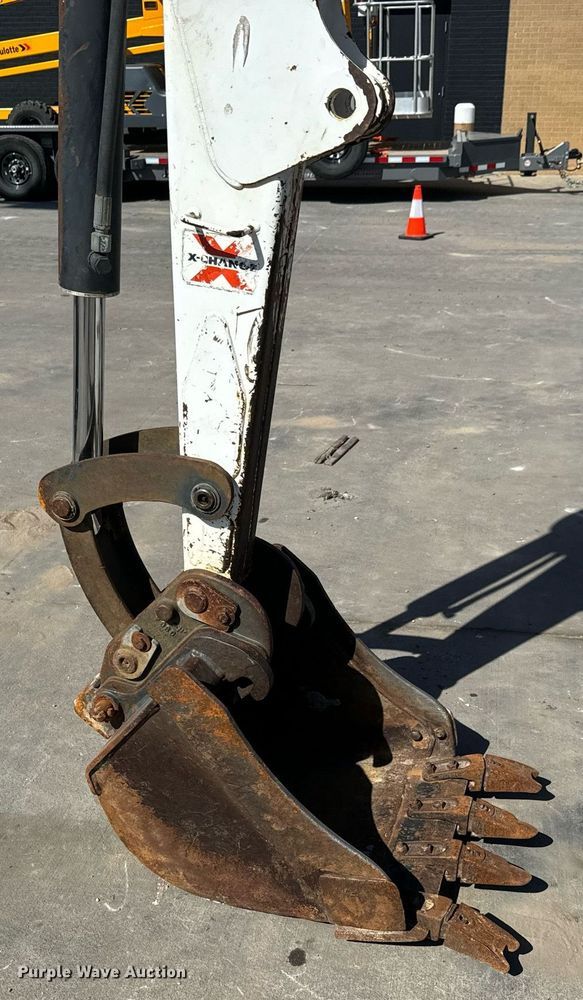 image for item MV9267 2008 Bobcat  329G mini excavator