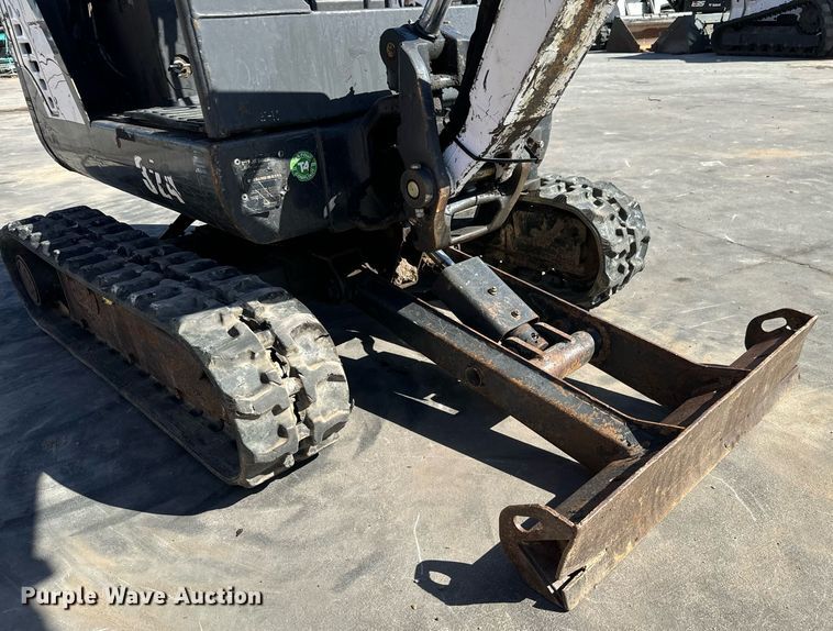 image for item MV9269 2014 Bobcat 324M mini excavator