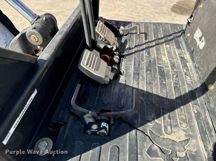 image for item MV9269 2014 Bobcat 324M mini excavator