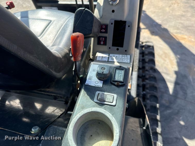 image for item MV9269 2014 Bobcat 324M mini excavator