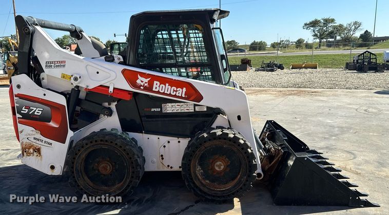 image for item MV9270 2022 Bobcat  S76 skid steer loader