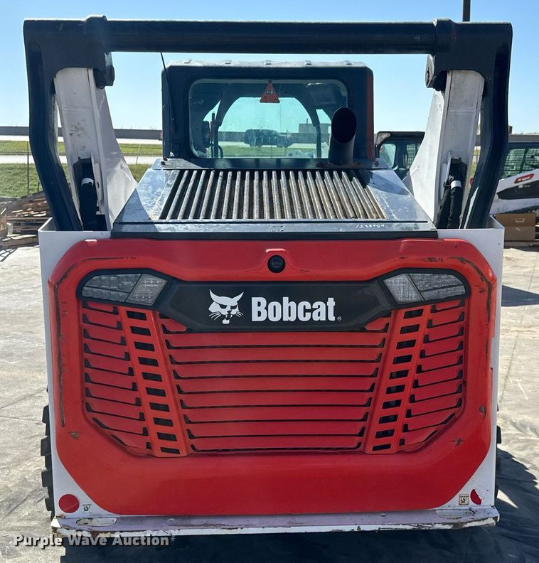 image for item MV9270 2022 Bobcat  S76 skid steer loader