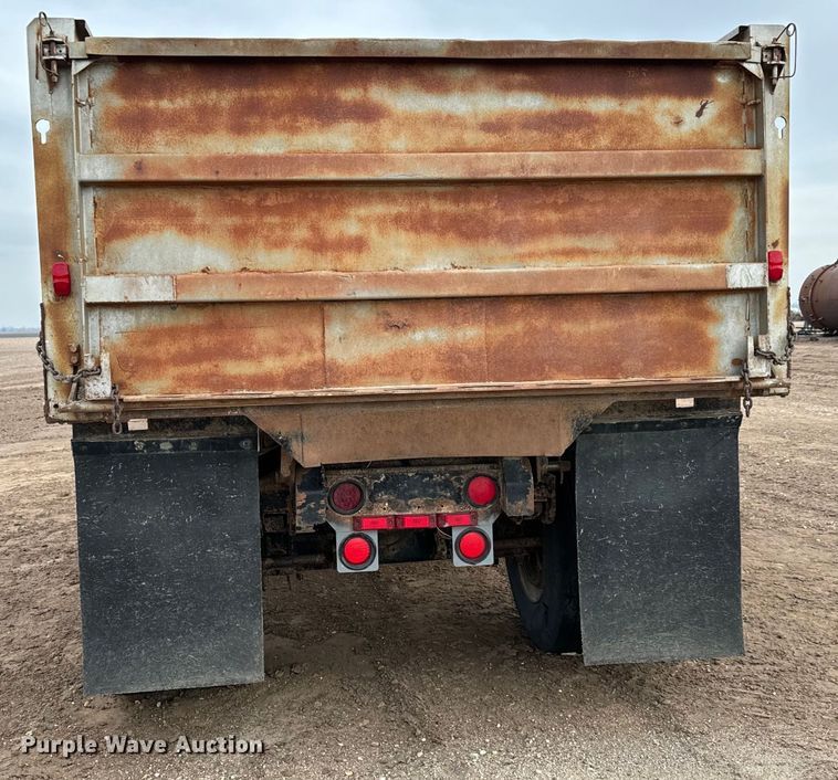 image for item NH9131 1989 Shop built end dump pup trailer