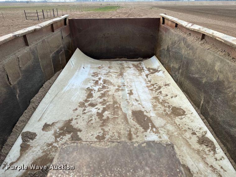 image for item NH9131 1989 Shop built end dump pup trailer