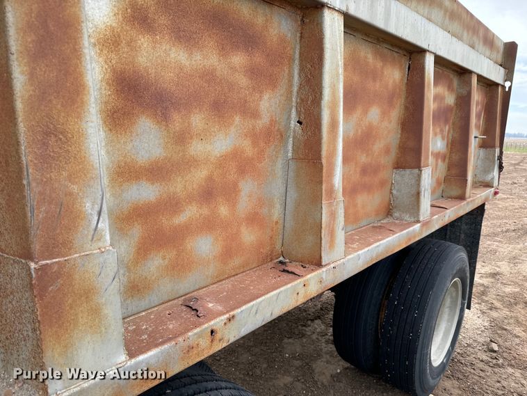 image for item NH9131 1989 Shop built end dump pup trailer