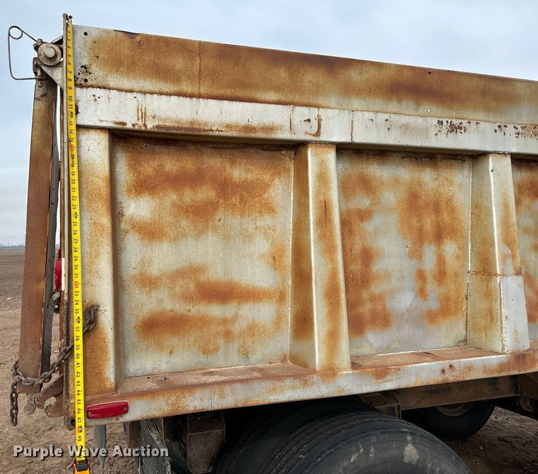 image for item NH9131 1989 Shop built end dump pup trailer