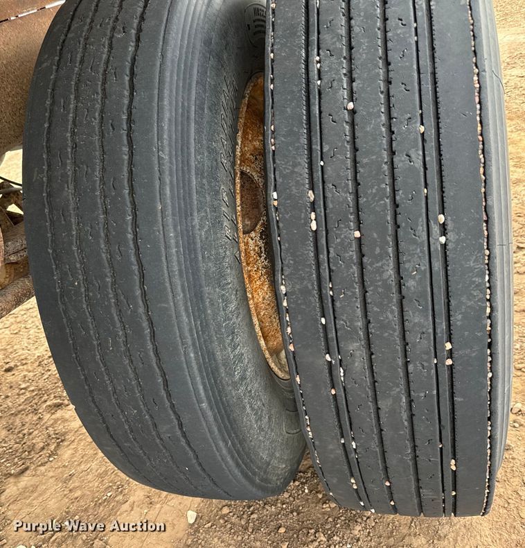 image for item NH9131 1989 Shop built end dump pup trailer