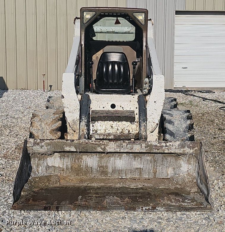 image for item NX9127 2009 Bobcat  S300 skid steer loader