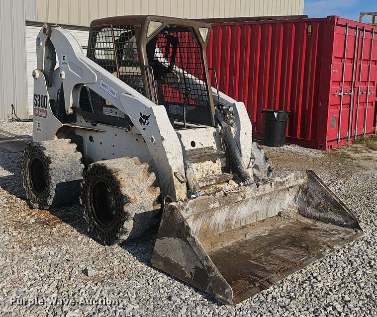 image for item NX9127 2009 Bobcat  S300 skid steer loader
