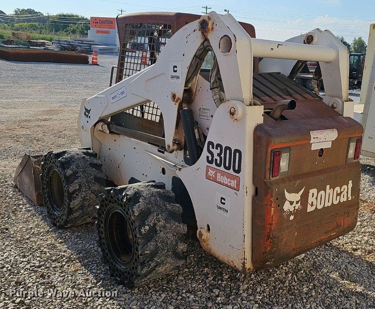 image for item NX9127 2009 Bobcat  S300 skid steer loader