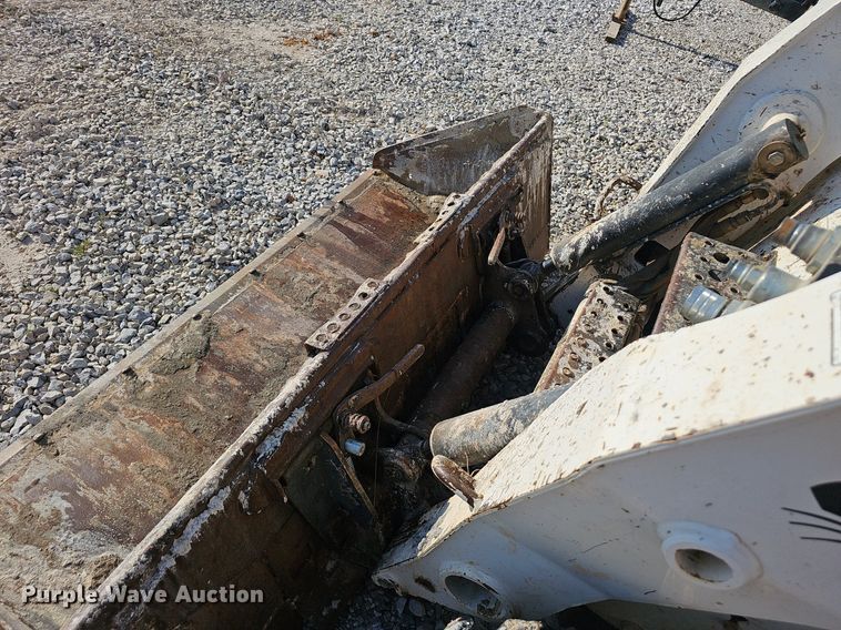 image for item NX9127 2009 Bobcat  S300 skid steer loader