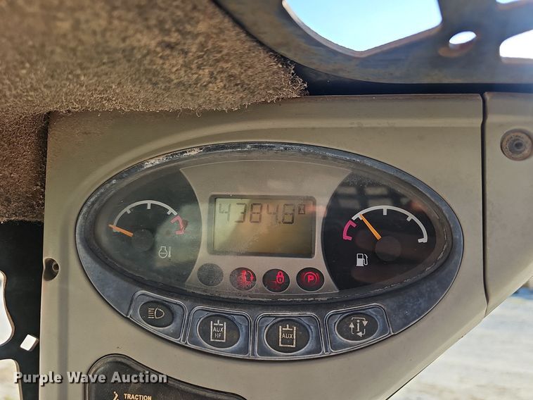 image for item NX9127 2009 Bobcat  S300 skid steer loader