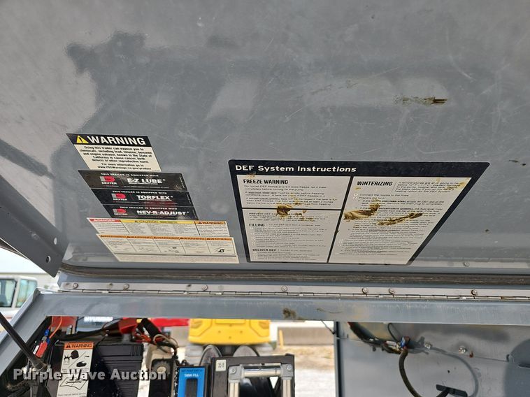 image for item NX9203 2022 Thunder Creek Equipment  FST990 fuel trailer