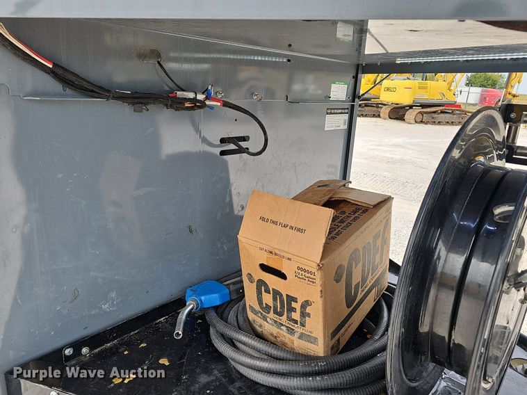 image for item NX9203 2022 Thunder Creek Equipment  FST990 fuel trailer