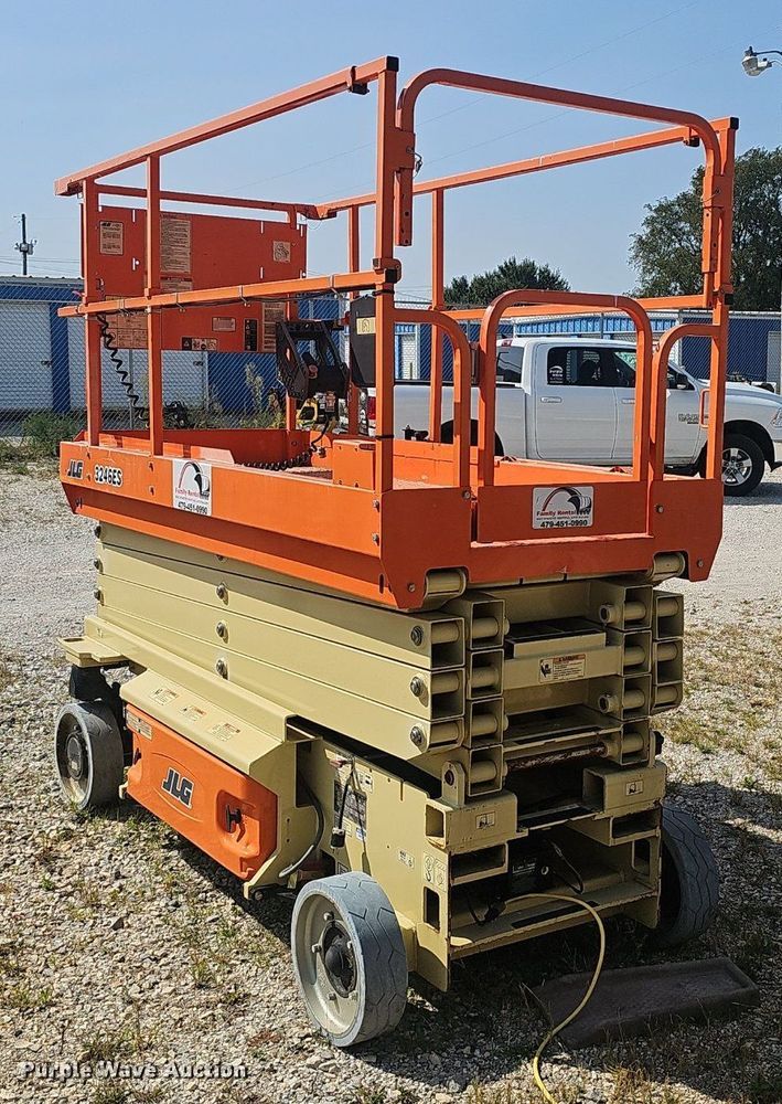 image for item NX9211 2020 JLG 3246ES scissor lift