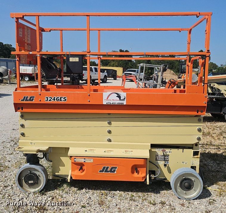 image for item NX9211 2020 JLG 3246ES scissor lift
