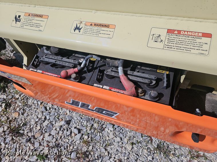 image for item NX9211 2020 JLG 3246ES scissor lift