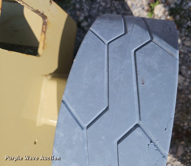 image for item NX9211 2020 JLG 3246ES scissor lift