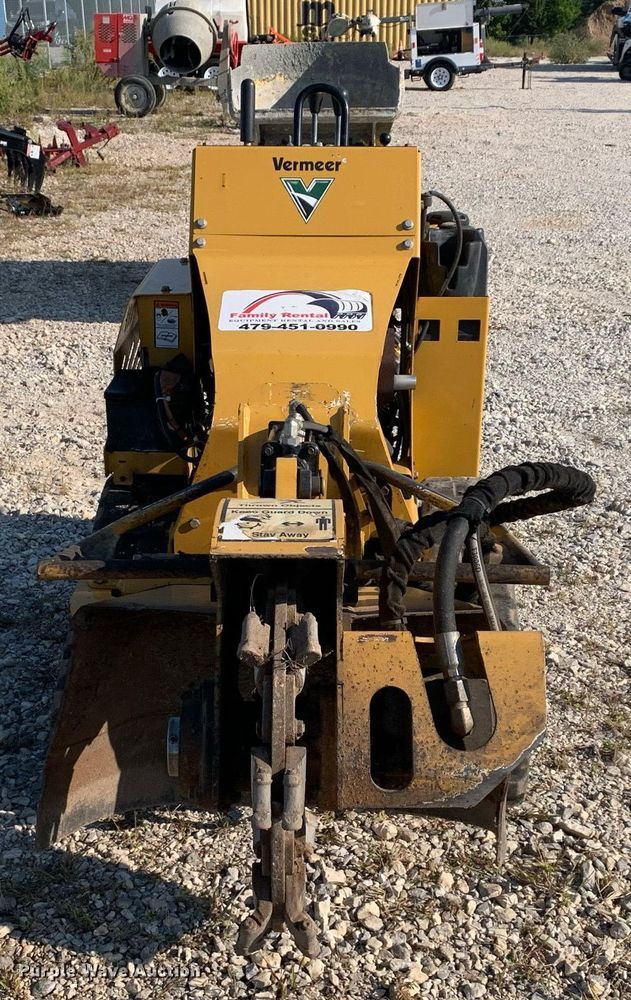 image for item NX9214 2019 Vermeer  SC30 stump grinder