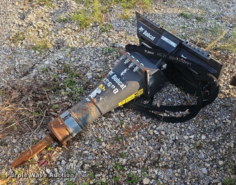 image for item NX9217 2019 Bobcat HB680 skid steer breaker