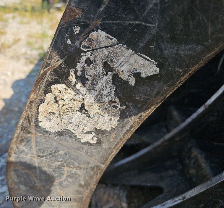 image for item NX9225 Land Pride  72