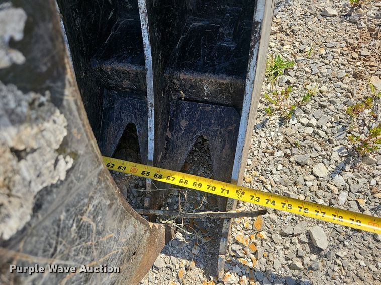 image for item NX9225 Land Pride  72