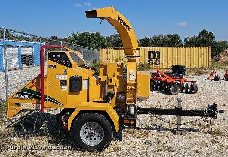 image for item NX9228 2019 Vermeer BC900XL wood chipper