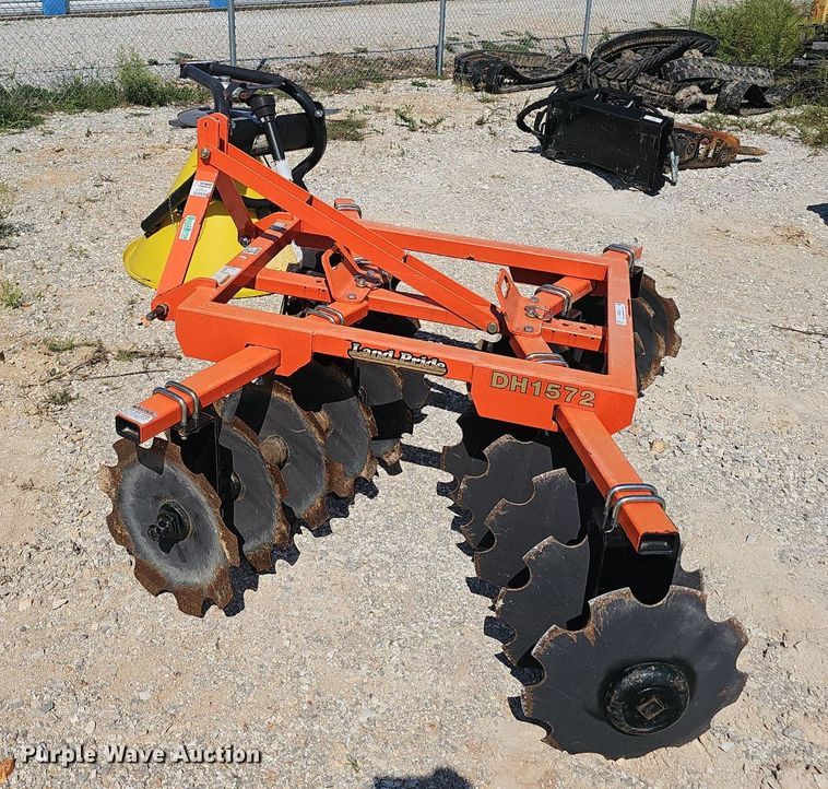 image for item NX9229 2019 Land Pride DH1572 off-set disk