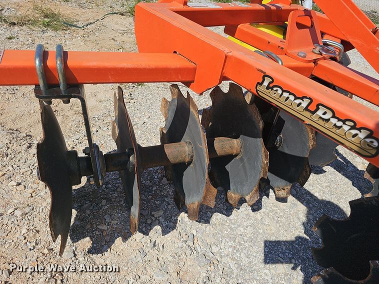 image for item NX9229 2019 Land Pride DH1572 off-set disk