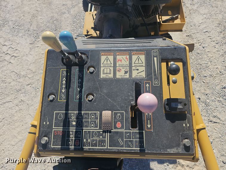 image for item NX9239 2017 Vermeer  RTX130 trencher