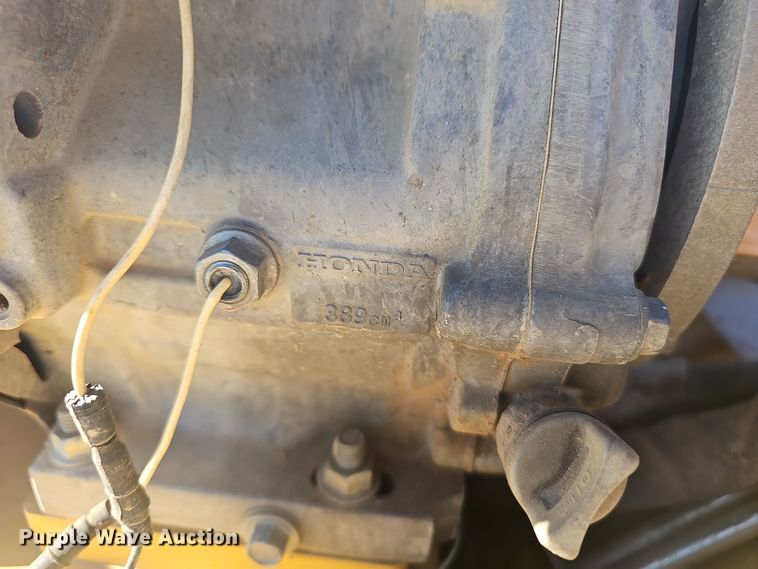 image for item NX9239 2017 Vermeer  RTX130 trencher