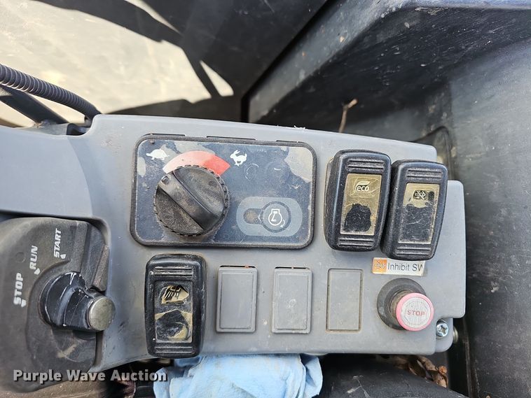 image for item NX9240 2019 Kubota  KX040-4 mini excavator