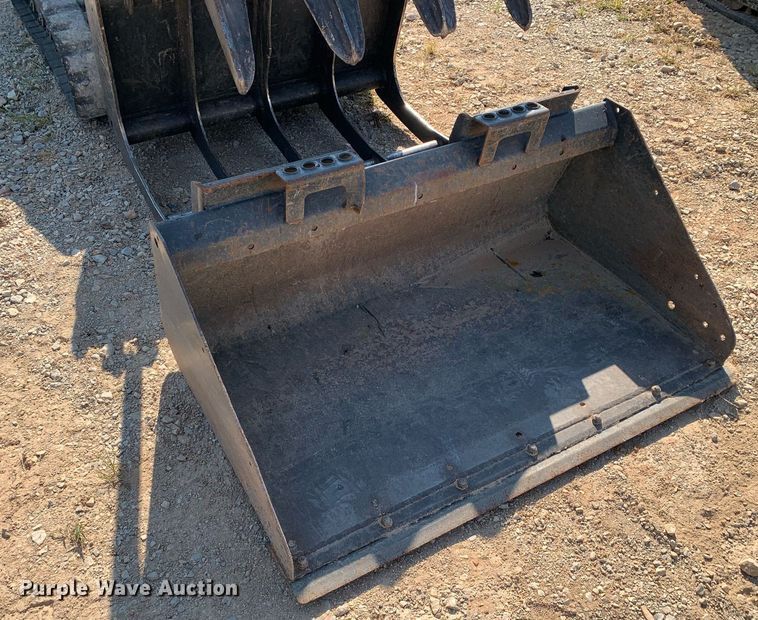 image for item NX9241 2020 Bobcat MT85 compact utility loader