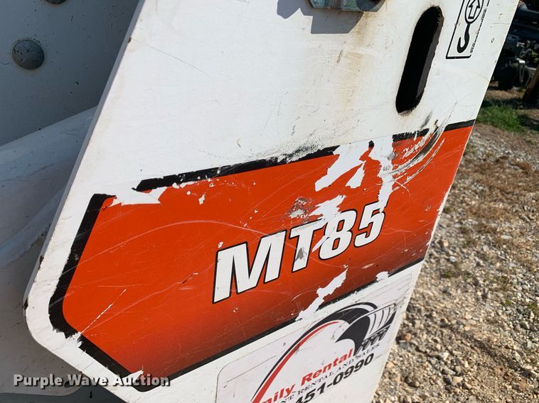 image for item NX9241 2020 Bobcat MT85 compact utility loader