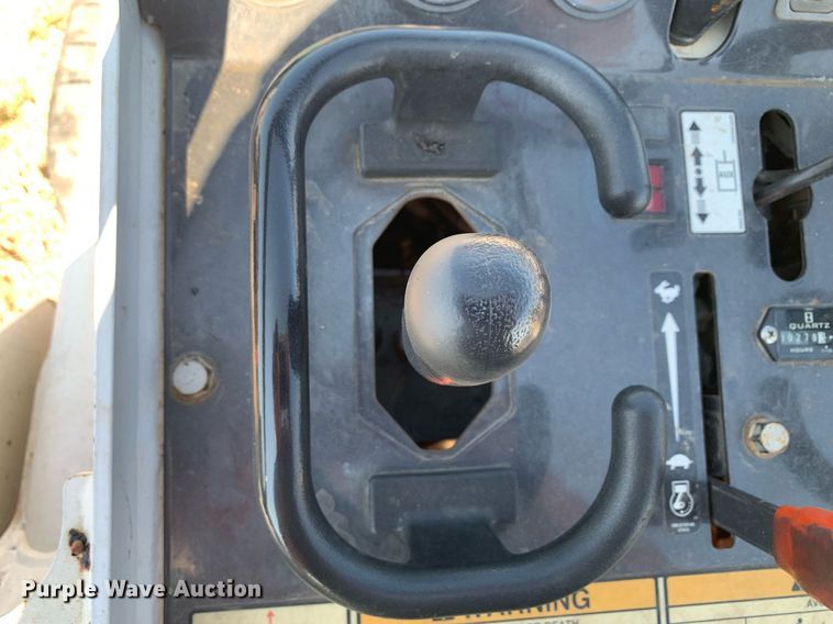 image for item NX9241 2020 Bobcat MT85 compact utility loader