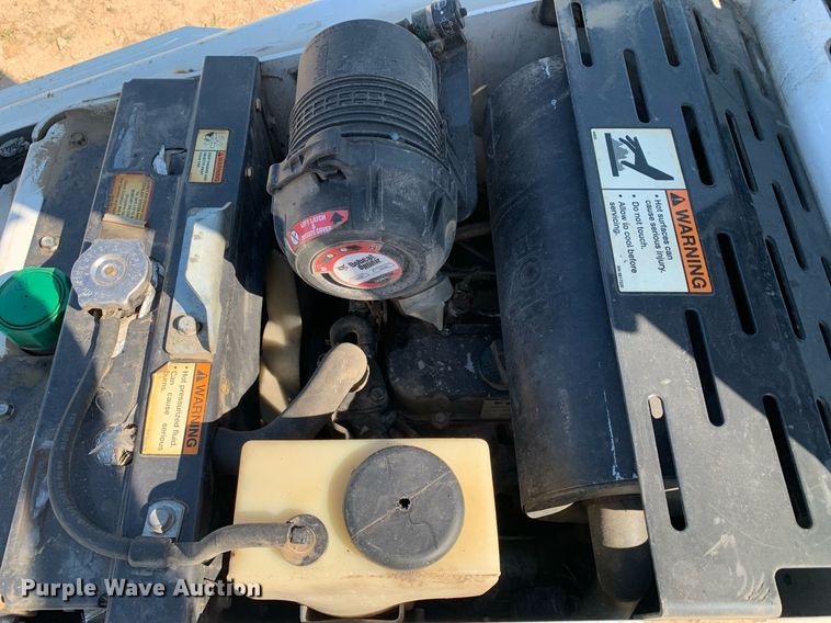 image for item NX9241 2020 Bobcat MT85 compact utility loader