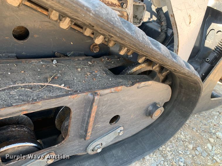 image for item NX9241 2020 Bobcat MT85 compact utility loader