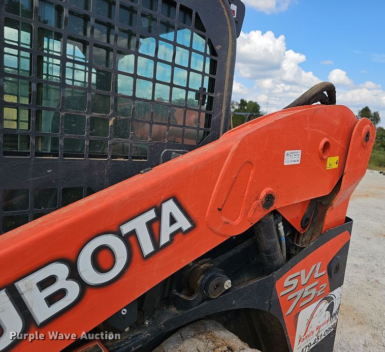 image for item NX9242 2021 Kubota  SVL 75-2 tracked skid steer loader