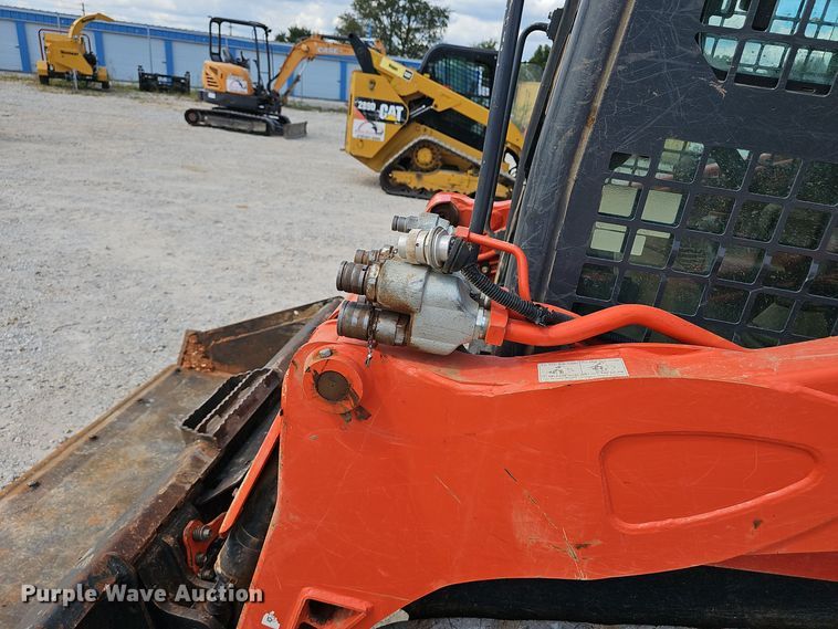 image for item NX9242 2021 Kubota  SVL 75-2 tracked skid steer loader