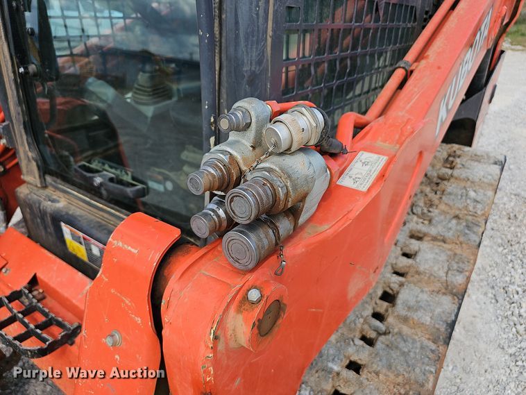 image for item NX9242 2021 Kubota  SVL 75-2 tracked skid steer loader