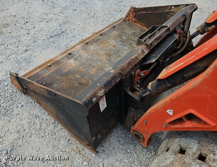 image for item NX9242 2021 Kubota  SVL 75-2 tracked skid steer loader