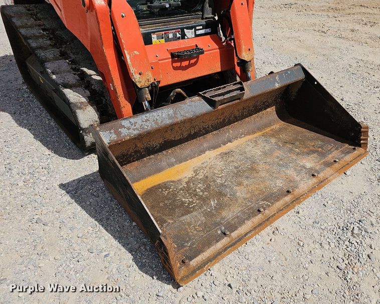 image for item NX9242 2021 Kubota  SVL 75-2 tracked skid steer loader
