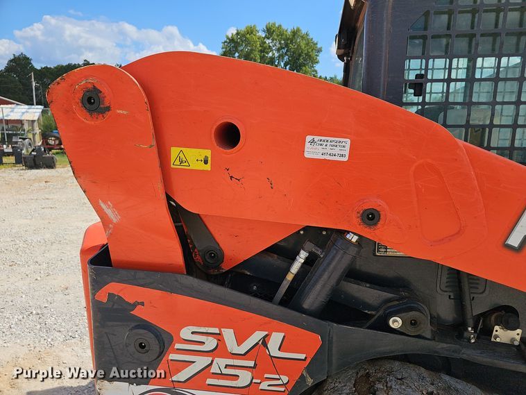 image for item NX9242 2021 Kubota  SVL 75-2 tracked skid steer loader