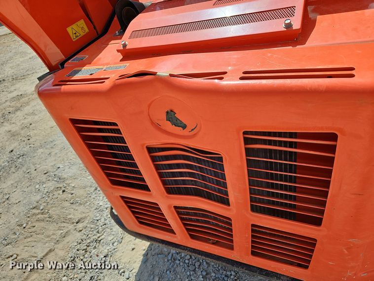 image for item NX9242 2021 Kubota  SVL 75-2 tracked skid steer loader