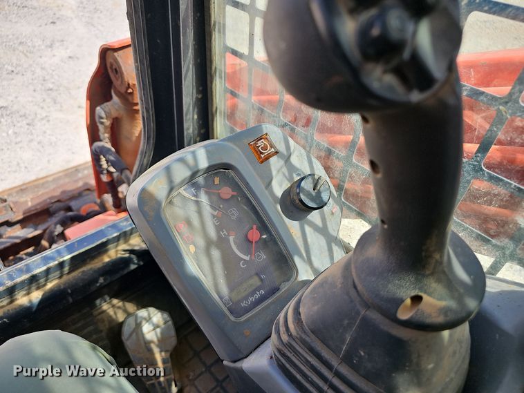 image for item NX9242 2021 Kubota  SVL 75-2 tracked skid steer loader