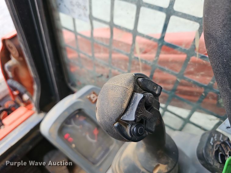 image for item NX9242 2021 Kubota  SVL 75-2 tracked skid steer loader